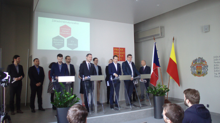 Prioritou je rozvoj nemocnic na území hlavního města, shodlo se vedení Prahy s premiérem