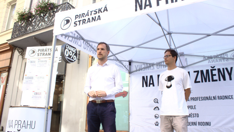 Piráti vyhladoví nepoctivé směnárny