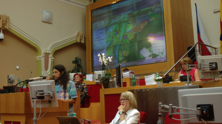 Koalice: Trafiky neřešíme, Béma nežalujeme, peníze neinvestujeme.