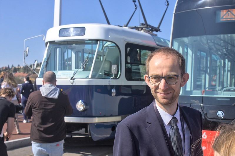 Praha zasáhne proti neschváleným typům elektrokol i hlučným vozidlům. Pomohou válcový dynamometr a mobilní hlukoměr